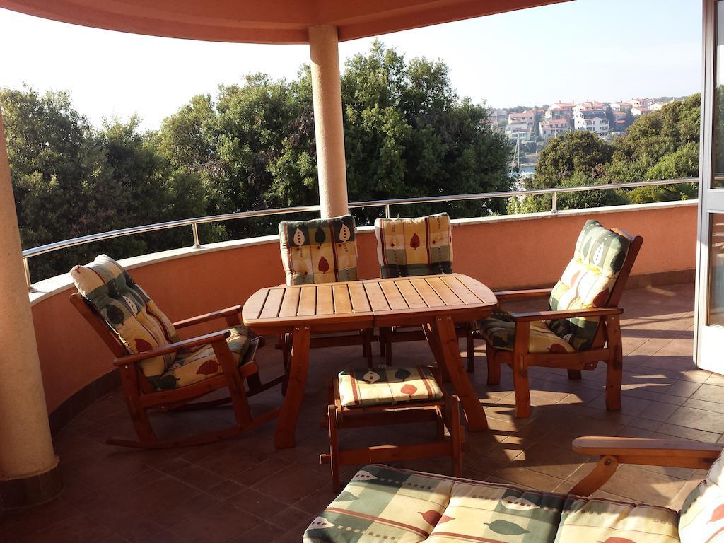 Seafront Apartmán *
