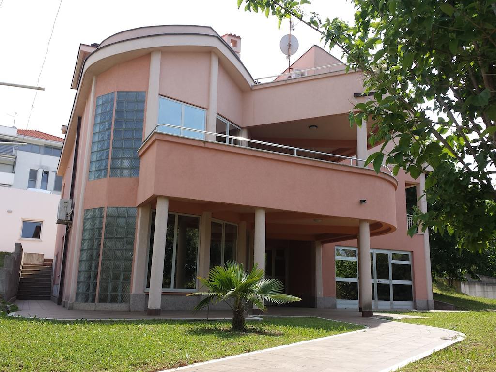 Seafront Apartmán Pula